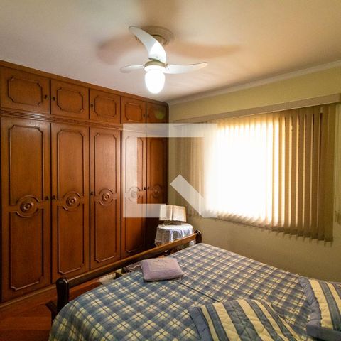 Casa à venda com 400m², 3 quartos e 8 vagas Casa à venda com 400m², 3 quartos e 8 vagasQuarto 3