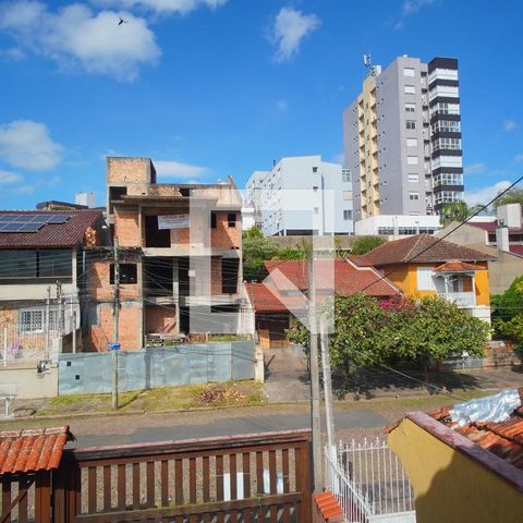 Casa à venda com 220m², 4 quartos e 4 vagasQuarto Suíte _Vista