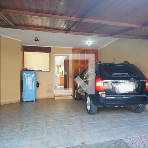 Casa à venda com 220m², 4 quartos e 4 vagasGaragem