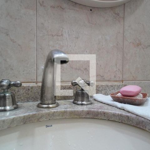 Casa à venda com 220m², 4 quartos e 4 vagasBanheiro