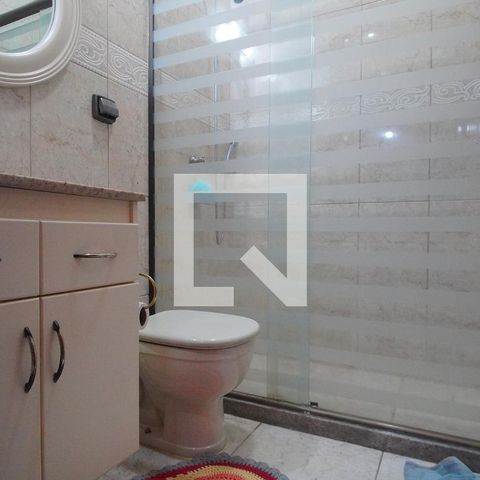 Casa à venda com 220m², 4 quartos e 4 vagasBanheiro