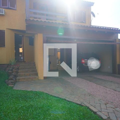 Casa à venda com 220m², 4 quartos e 4 vagasPátio frente