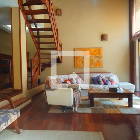 Casa à venda com 220m², 4 quartos e 4 vagasSala 1