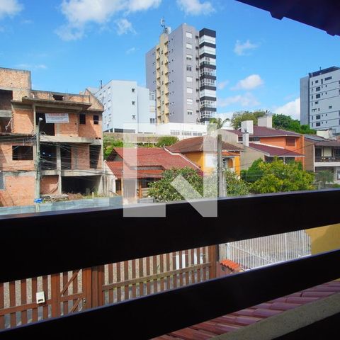 Casa à venda com 220m², 4 quartos e 4 vagasSacada