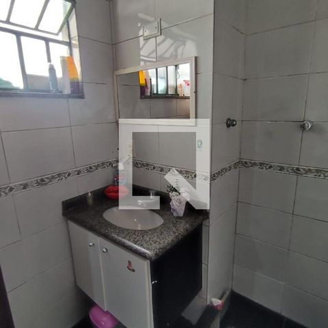 Casa à venda com 125m², 3 quartos e 2 vagas Casa à venda com 125m², 3 quartos e 2 vagasBanheiro Social