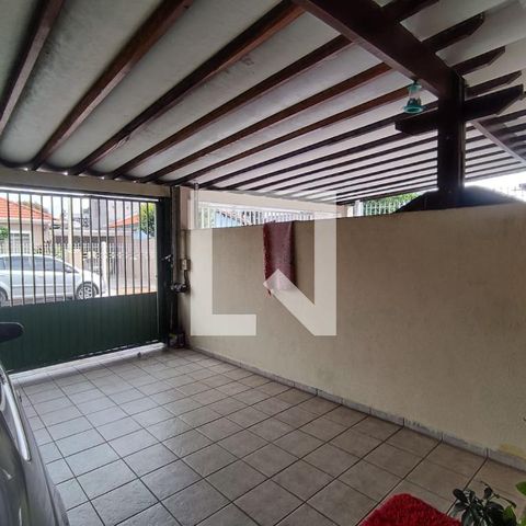 Casa à venda com 125m², 3 quartos e 2 vagas Casa à venda com 125m², 3 quartos e 2 vagasGaragem