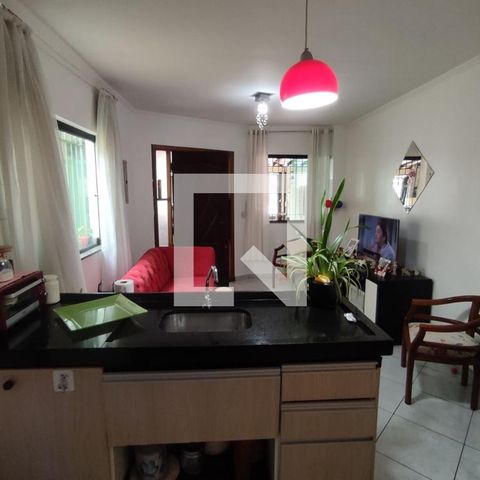 Casa à venda com 125m², 3 quartos e 2 vagas Casa à venda com 125m², 3 quartos e 2 vagasCozinha