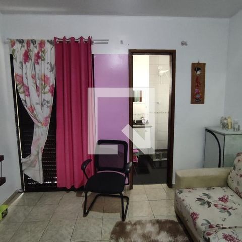 Casa à venda com 125m², 3 quartos e 2 vagas Casa à venda com 125m², 3 quartos e 2 vagasQuarto Suíte