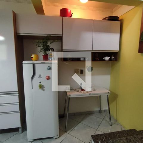 Casa à venda com 125m², 3 quartos e 2 vagas Casa à venda com 125m², 3 quartos e 2 vagasCozinha