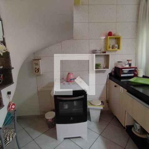 Casa à venda com 125m², 3 quartos e 2 vagas Casa à venda com 125m², 3 quartos e 2 vagasCozinha