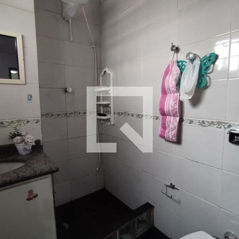 Casa à venda com 125m², 3 quartos e 2 vagas Casa à venda com 125m², 3 quartos e 2 vagasBanheiro Social