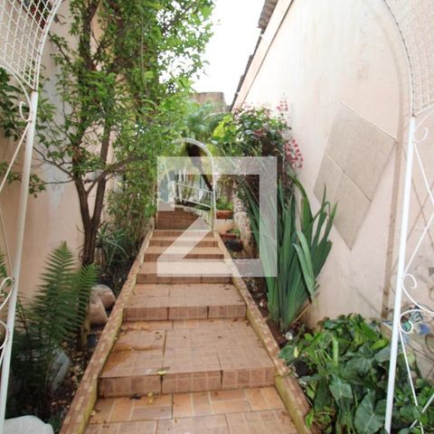 Casa à venda com 170m², 3 quartos e 1 vagaCorredor externo