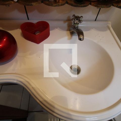 Casa à venda com 170m², 3 quartos e 1 vagaLavabo