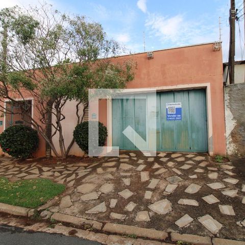 Casa à venda com 170m², 3 quartos e 1 vagaFachada