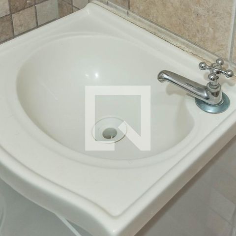 Casa à venda com 34m², 1 quarto e sem vagaBanheiro