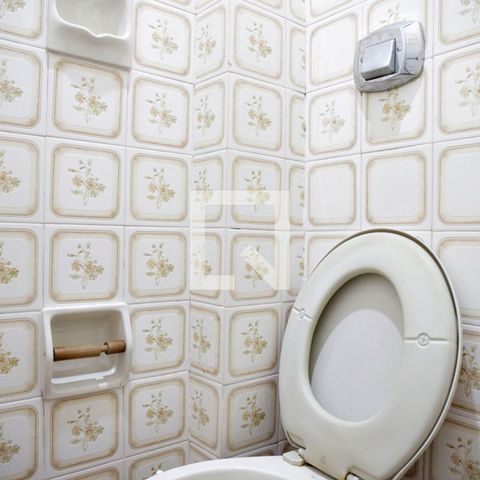 Casa para alugar com 385m², 4 quartos e 3 vagasBanheiro 2