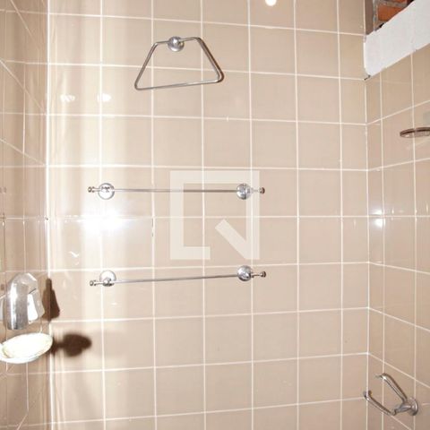 Casa para alugar com 385m², 4 quartos e 3 vagasBanheiro 1
