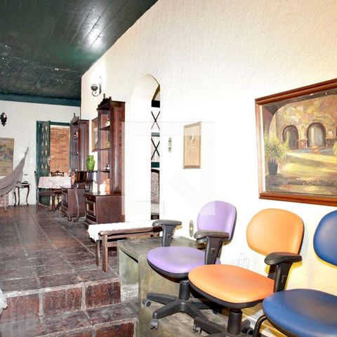 Casa para alugar com 385m², 4 quartos e 3 vagasCorredor