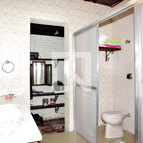 Casa para alugar com 385m², 4 quartos e 3 vagasBanheiro do Quarto 4