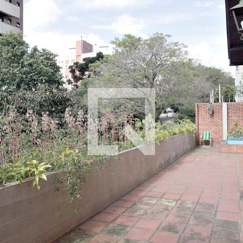 Casa para alugar com 385m², 4 quartos e 3 vagasÁrea Externa