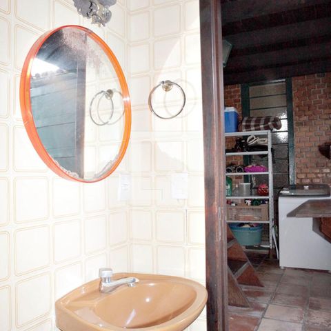 Casa para alugar com 385m², 4 quartos e 3 vagasBanheiro de Serviço