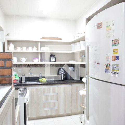 Casa para alugar com 385m², 4 quartos e 3 vagasCozinha