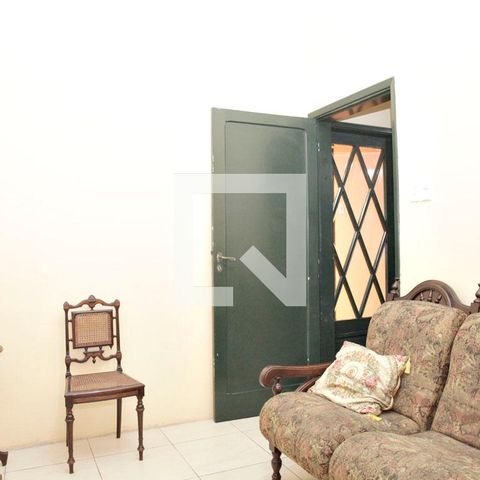Casa para alugar com 385m², 4 quartos e 3 vagasSala de TV