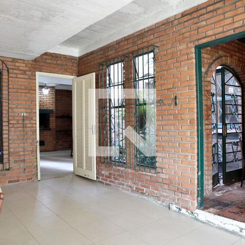 Casa para alugar com 385m², 4 quartos e 3 vagasGaragem