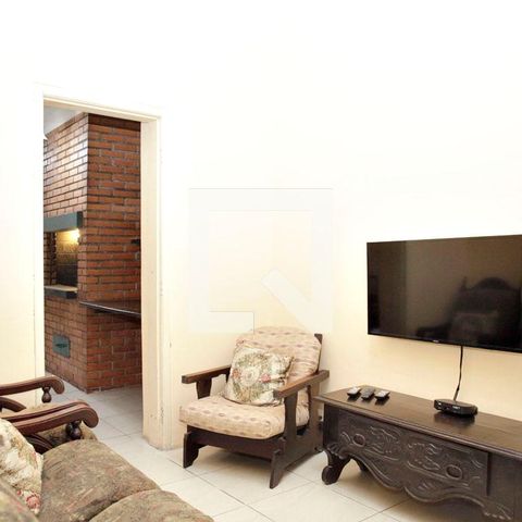 Casa para alugar com 385m², 4 quartos e 3 vagasSala de TV