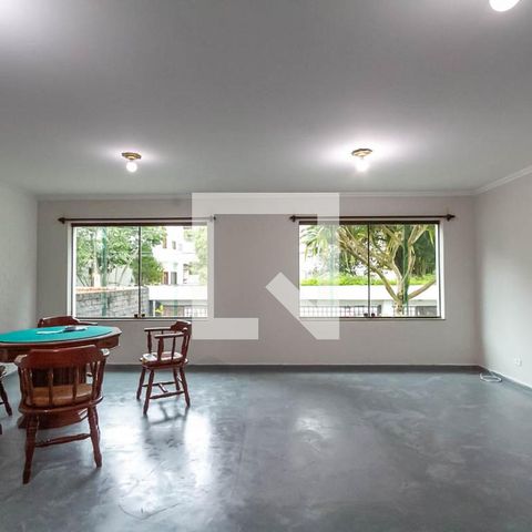 Apartamento à venda com 600m², 3 quartos e 4 vagas Apartamento à venda com 600m², 3 quartos e 4 vagasSala
