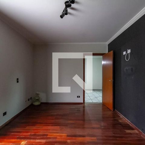 Apartamento à venda com 600m², 3 quartos e 4 vagas Apartamento à venda com 600m², 3 quartos e 4 vagasQuarto 1