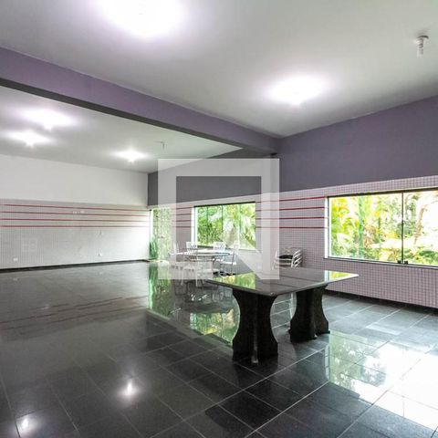 Apartamento à venda com 600m², 3 quartos e 4 vagas Apartamento à venda com 600m², 3 quartos e 4 vagasSalão de festas e churrasqueira