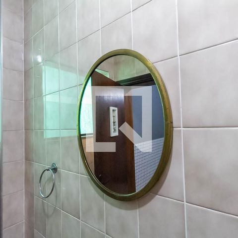 Apartamento à venda com 600m², 3 quartos e 4 vagas Apartamento à venda com 600m², 3 quartos e 4 vagasBanheiro Entrada da Garagem