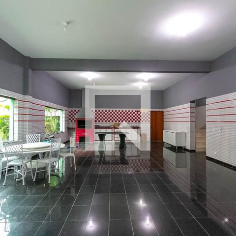 Apartamento à venda com 600m², 3 quartos e 4 vagas Apartamento à venda com 600m², 3 quartos e 4 vagasSalão de festas e churrasqueira