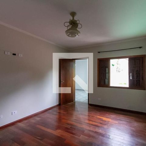 Apartamento à venda com 600m², 3 quartos e 4 vagas Apartamento à venda com 600m², 3 quartos e 4 vagasQuarto 2