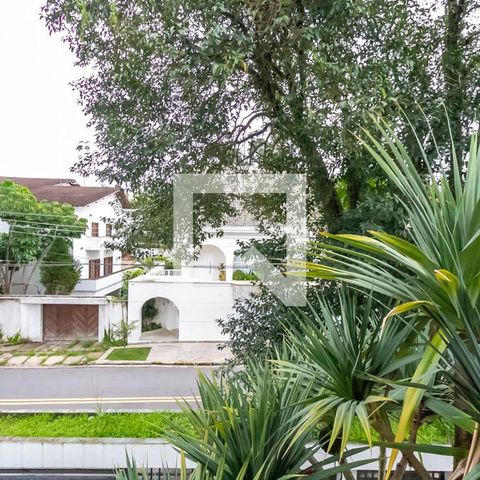 Apartamento à venda com 600m², 3 quartos e 4 vagas Apartamento à venda com 600m², 3 quartos e 4 vagasVista da Sacada da Suíte