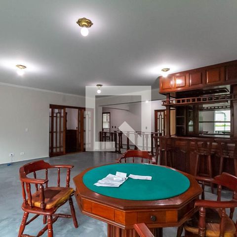 Apartamento à venda com 600m², 3 quartos e 4 vagas Apartamento à venda com 600m², 3 quartos e 4 vagasSala