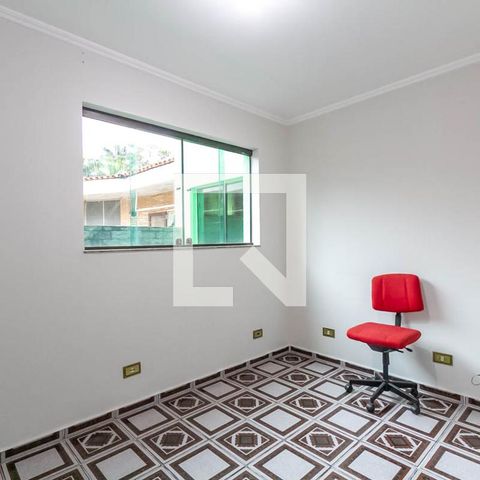 Apartamento à venda com 600m², 3 quartos e 4 vagas Apartamento à venda com 600m², 3 quartos e 4 vagasEscritório