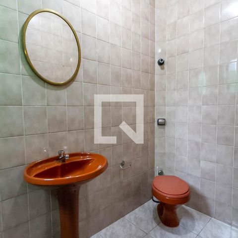 Apartamento à venda com 600m², 3 quartos e 4 vagas Apartamento à venda com 600m², 3 quartos e 4 vagasBanheiro Entrada da Garagem
