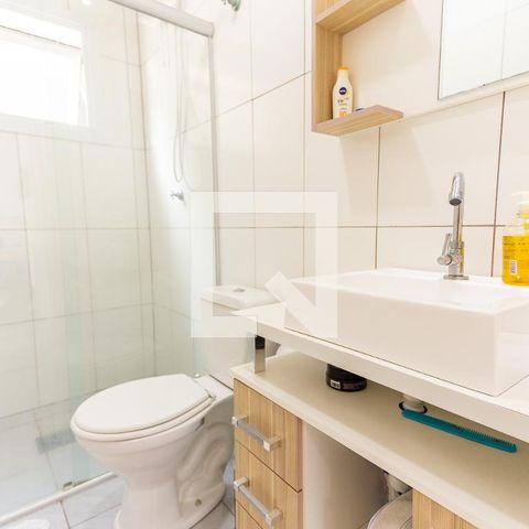 Casa à venda com 70m², 2 quartos e 1 vaga Casa à venda com 70m², 2 quartos e 1 vagaBanheiro