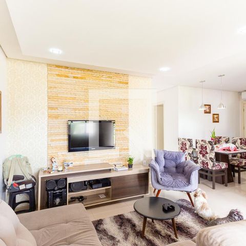 Casa à venda com 70m², 2 quartos e 1 vaga Casa à venda com 70m², 2 quartos e 1 vagaSala