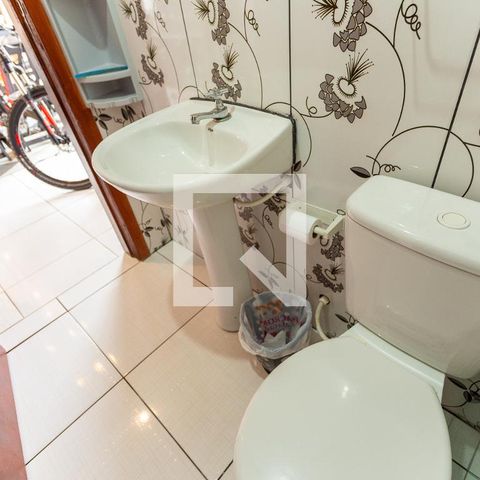 Casa à venda com 70m², 2 quartos e 1 vaga Casa à venda com 70m², 2 quartos e 1 vagaQuiosque da churrasqueira - lavabo