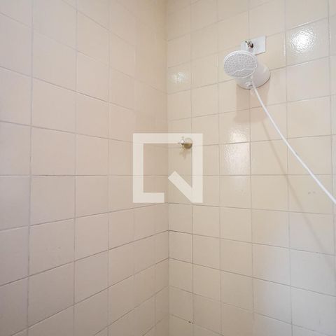 Casa para alugar com 750m², 4 quartos e 5 vagas Casa para alugar com 750m², 4 quartos e 5 vagasChuveiro do banheiro da suíte 3