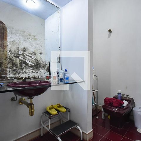 Casa para alugar com 750m², 4 quartos e 5 vagas Casa para alugar com 750m², 4 quartos e 5 vagasBanheiro suíte 2