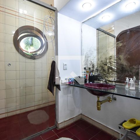 Casa para alugar com 750m², 4 quartos e 5 vagas Casa para alugar com 750m², 4 quartos e 5 vagasBanheiro suíte 2