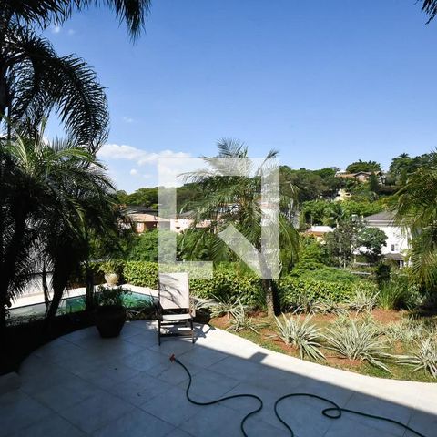 Casa para alugar com 750m², 4 quartos e 5 vagas Casa para alugar com 750m², 4 quartos e 5 vagasVista