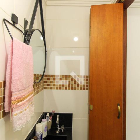 Casa de condomínio à venda com 125m², 3 quartos e 2 vagas Casa de condomínio à venda com 125m², 3 quartos e 2 vagasBanheiro 2