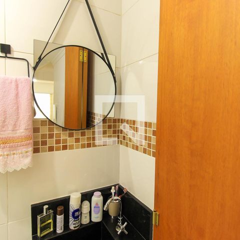 Casa de condomínio à venda com 125m², 3 quartos e 2 vagas Casa de condomínio à venda com 125m², 3 quartos e 2 vagasBanheiro 2