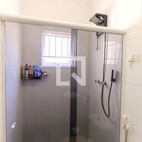 Casa de condomínio à venda com 125m², 3 quartos e 2 vagas Casa de condomínio à venda com 125m², 3 quartos e 2 vagasBanheiro 1