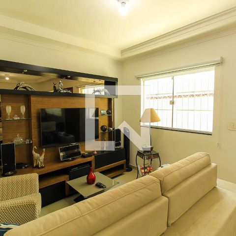 Casa de condomínio à venda com 125m², 3 quartos e 2 vagas Casa de condomínio à venda com 125m², 3 quartos e 2 vagasSala